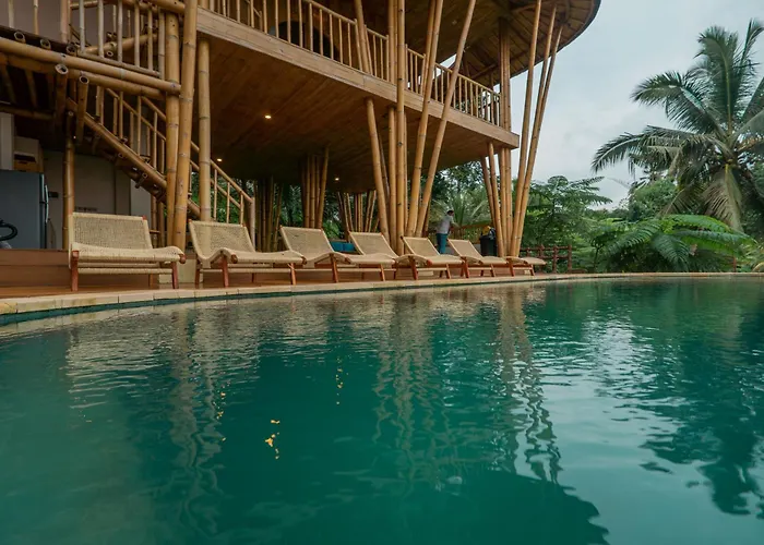 Oasis Retreats 3*