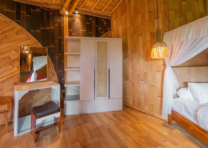 Oasis Retreats 3* Selemadeg (Bali)