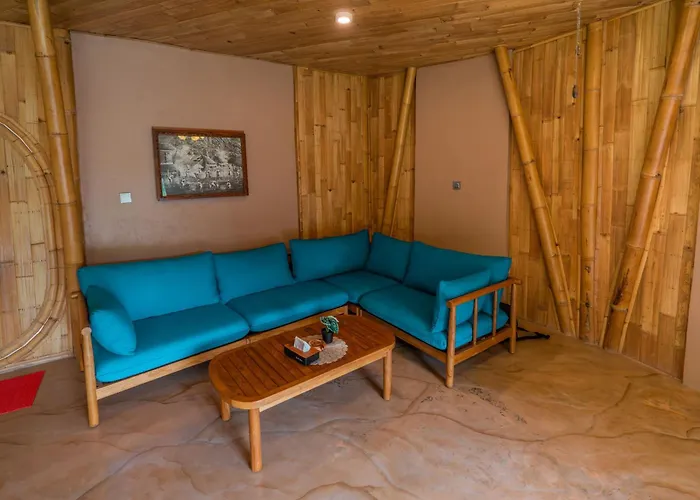Oasis Retreats 3*