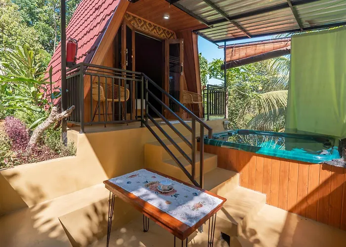 Oasis Retreats 3* Selemadeg (Bali)