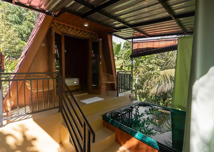 Oasis Retreats Frühstückspension Selemadeg (Bali)